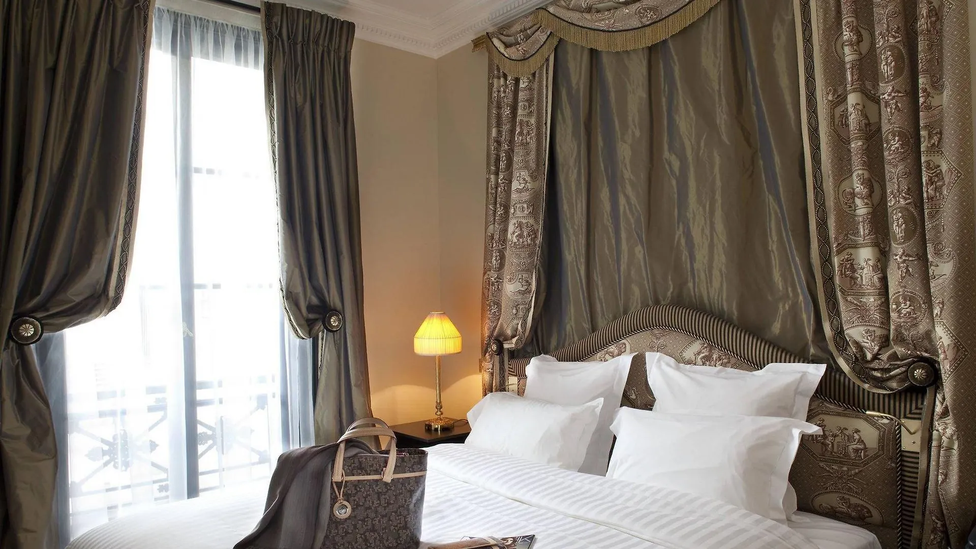 Maison Athenee Paris France
