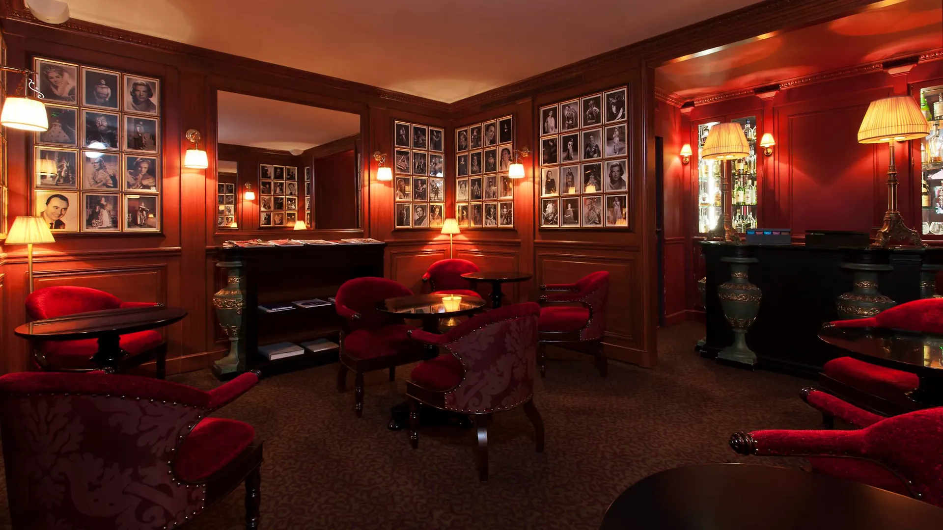 Maison Athenee Paris