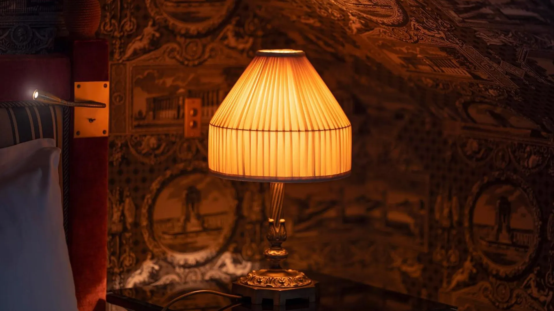 Hotel Maison Athenee Paris