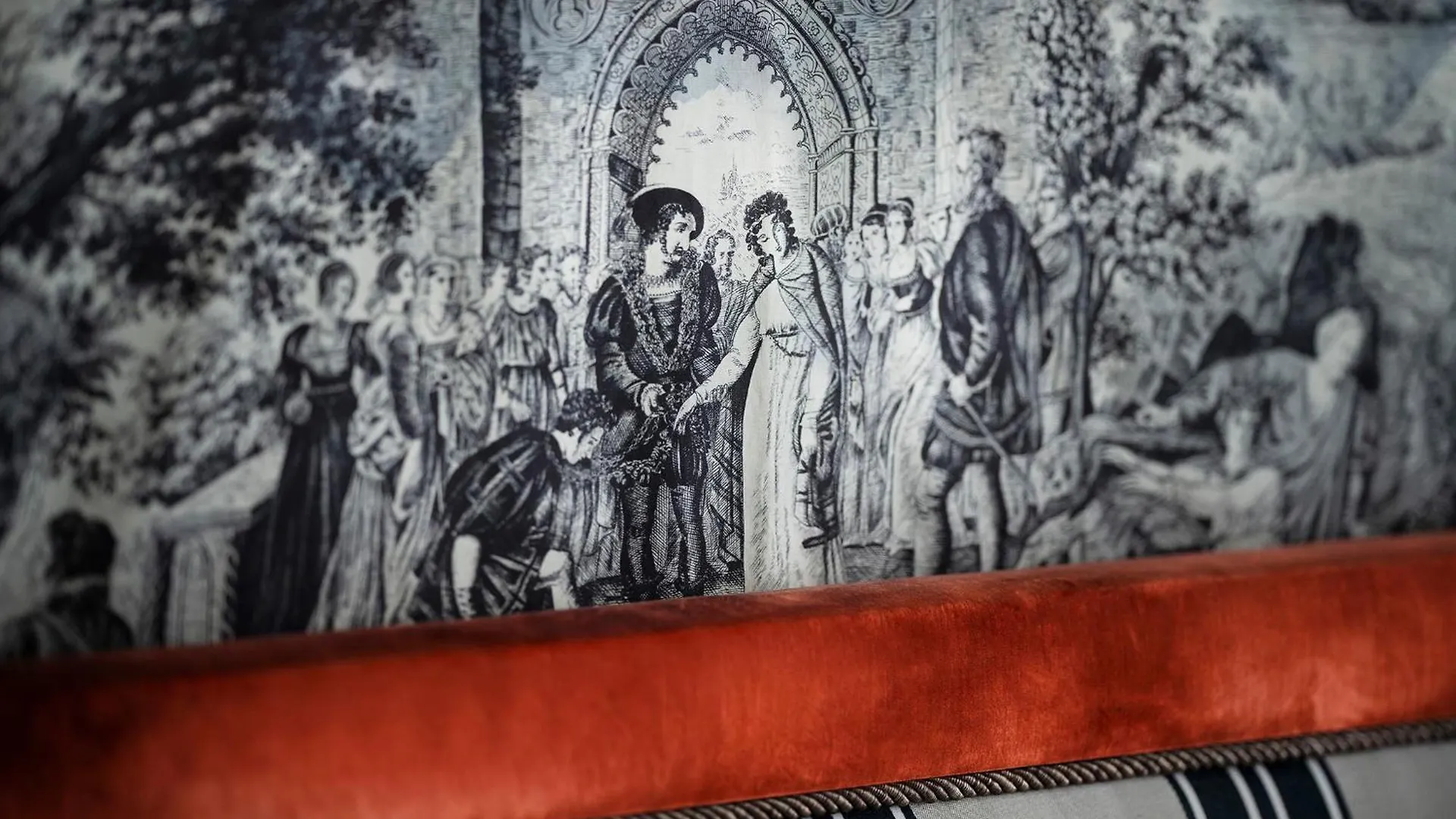 Maison Athenee Paris