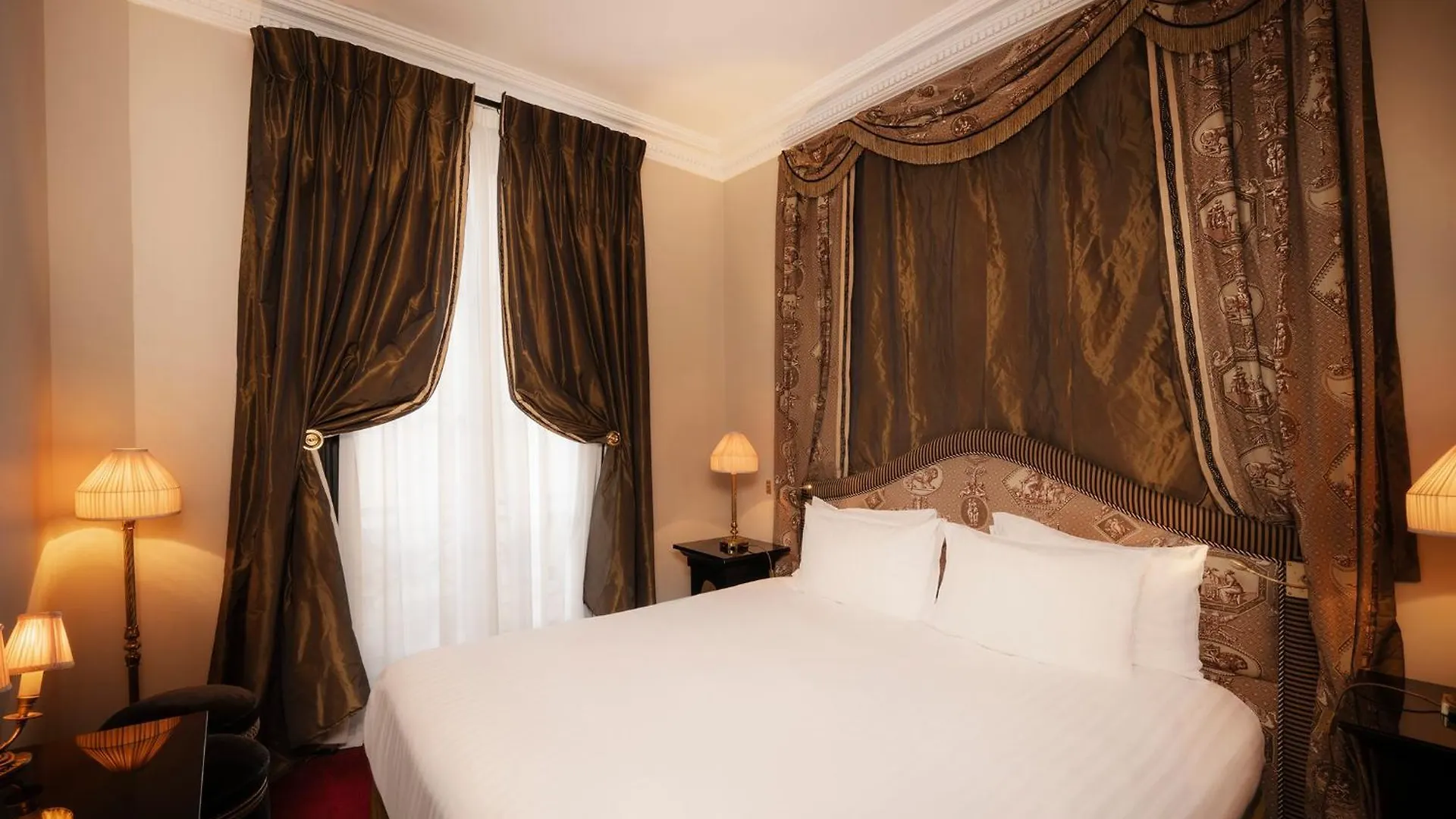 Maison Athenee Paris 4*,  France